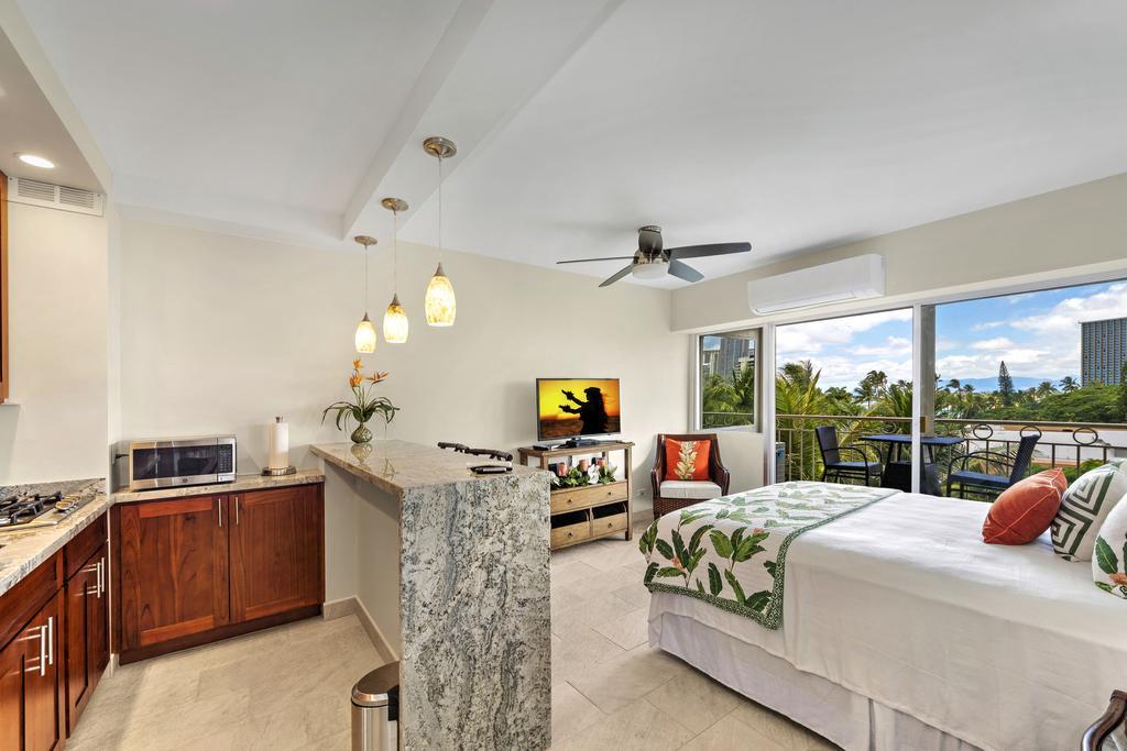 Apartmán Waikiki Shore 515 Beachfront & Upgrade Honolulu Exteriér fotografie