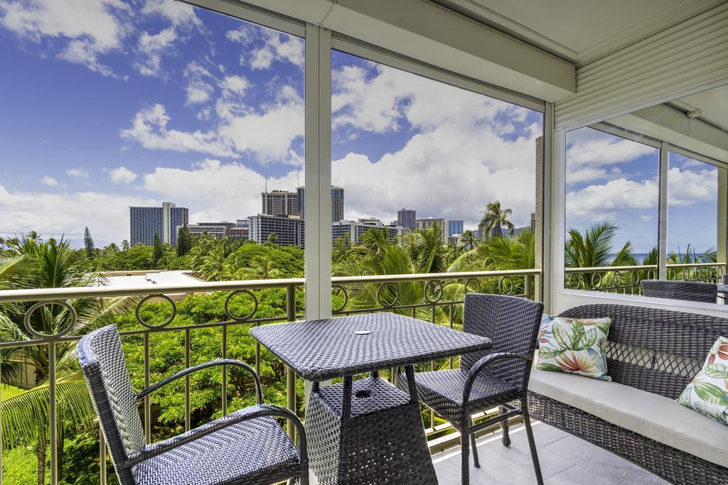 Apartmán Waikiki Shore 515 Beachfront & Upgrade Honolulu Exteriér fotografie